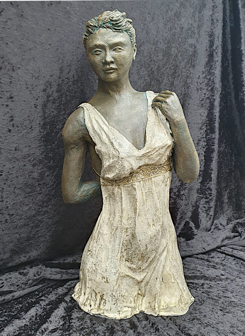 Désirée se déshabillant