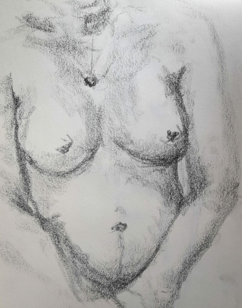 détail d'un corps de femme enceinte nue